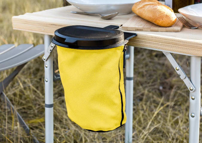 prullenbak als cadeau voor sinterklaas of kerst